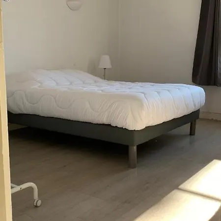 아파트 4 Couchages Proche Centre Ville 랭스
